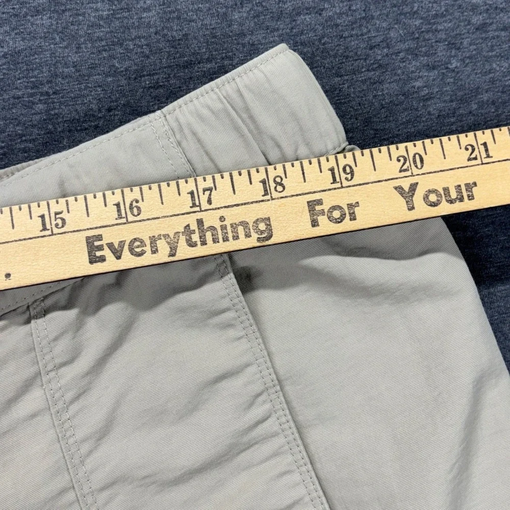 The North Face Shorts Mens XL Beige Cargo Hiking 10in Inseam 38 Waist Belt